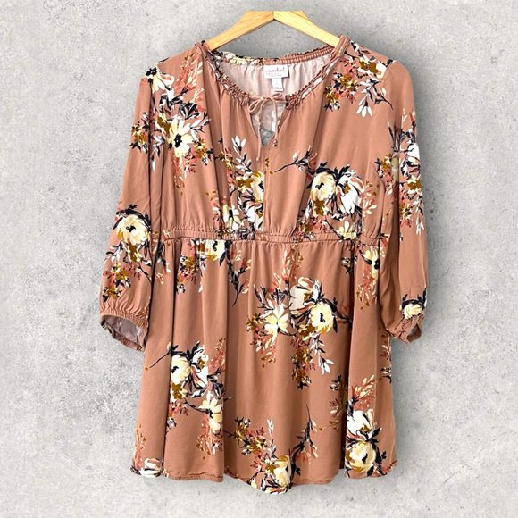 Isabel Maternity by Ingrid & Isabel Tops - Isabel Maternity by Ingrid & Isabel Women's Top Tunic Size L 3/4 Sleeve Floral